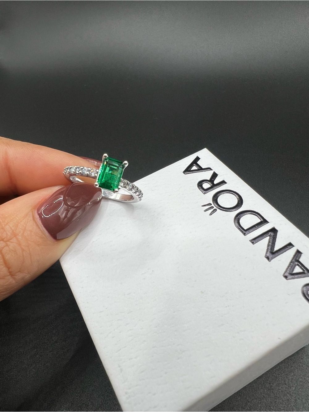 Rectangular Sparkling Green Halo Ring, Sterling Silver 925, size: 58/ 8.5